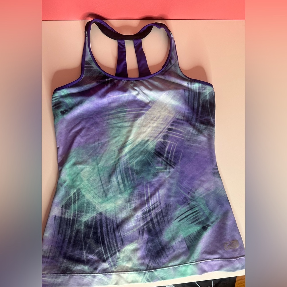 Women’s purple and blue go fit activewear tank top in size small